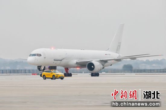  利沃诺启用无人机送票，智能物流服务开先河