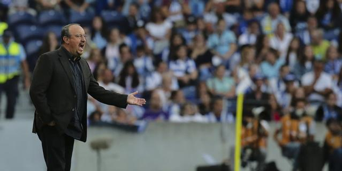  南特极端球迷抗议，俱乐部遭联盟重罚扣分处理  